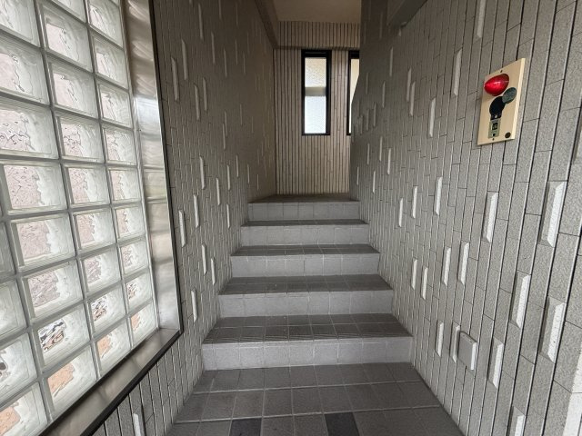 ロジュマン六甲のエントランス