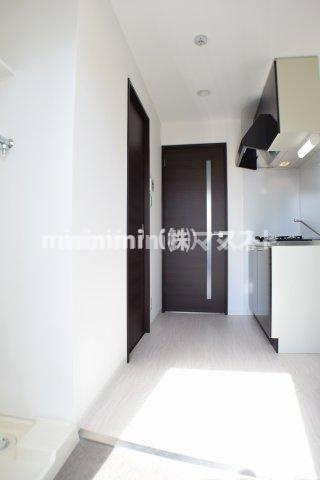 大阪市大正区三軒家東１丁目の賃貸マンションの玄関
