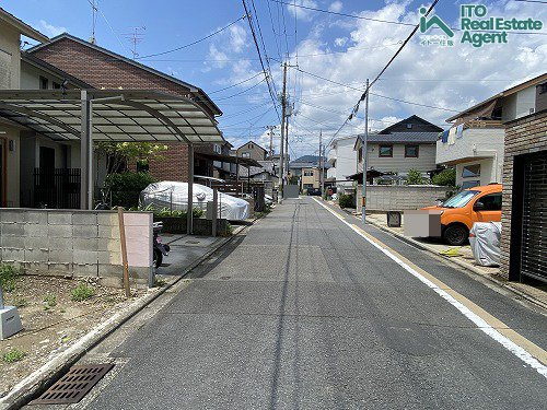 紫竹上竹殿町 建築条件付き 土地の前面道路含む現地写真