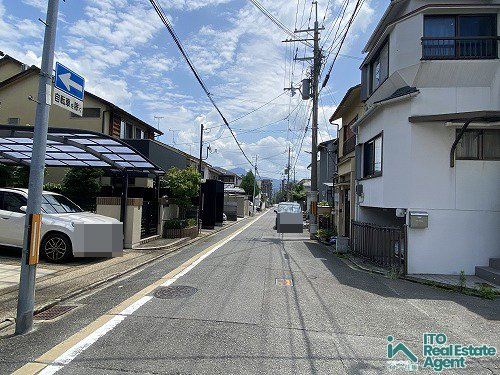 紫竹上竹殿町 建築条件付き 土地の前面道路含む現地写真