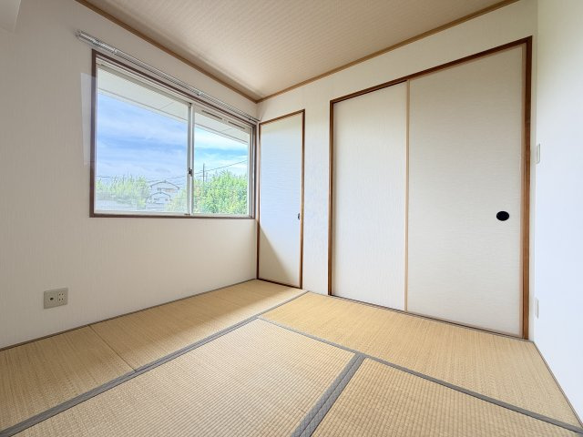 プレジール三木の和室