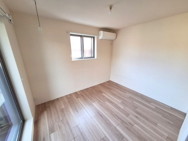 Ｍａｉｓｏｎ　ｄｅ　Ｆｌｅｕｒ２の洋室|★２面採光で風通しの良いお部屋★