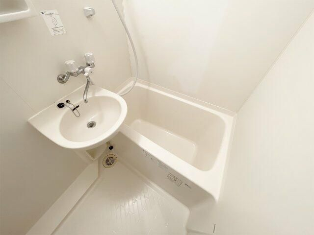 マイナビＳＴＡＹミライエ池袋西の浴室