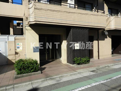 【エントランス】 | グランバリュー羽田 | 清潔なエントランスです