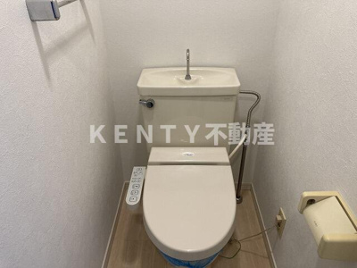 【トイレ】 | グランバリュー羽田 | 落ち着いた色調のトイレです