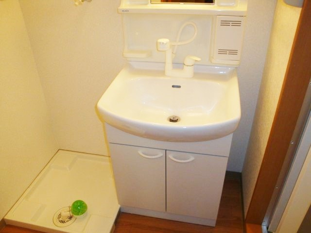 クレストールの洗面所