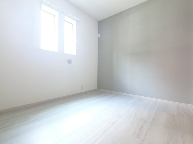 Mon amour KAREN 東千葉の洋室