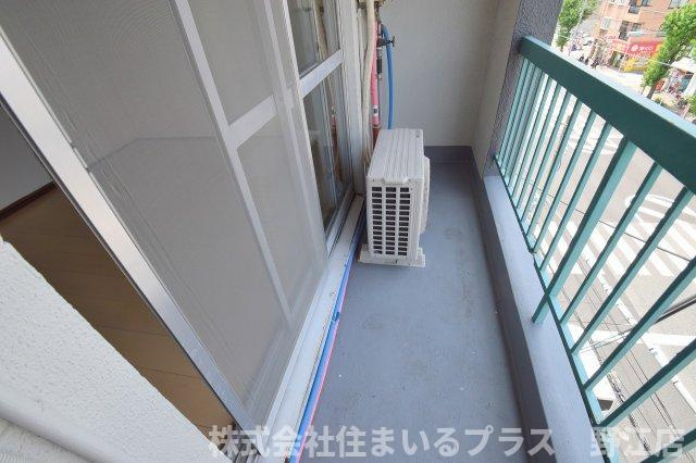 ヴィラナリー東中浜のバルコニー