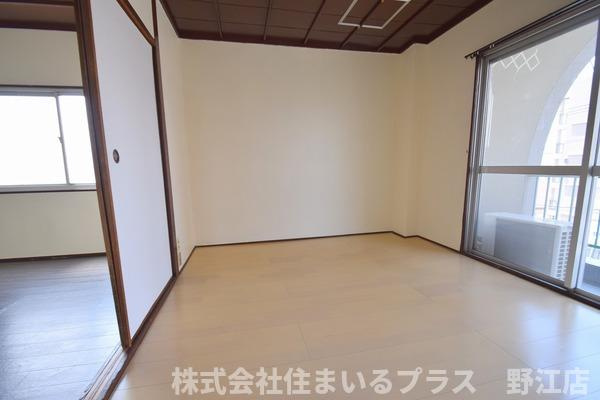 ヴィラナリー東中浜のバルコニー