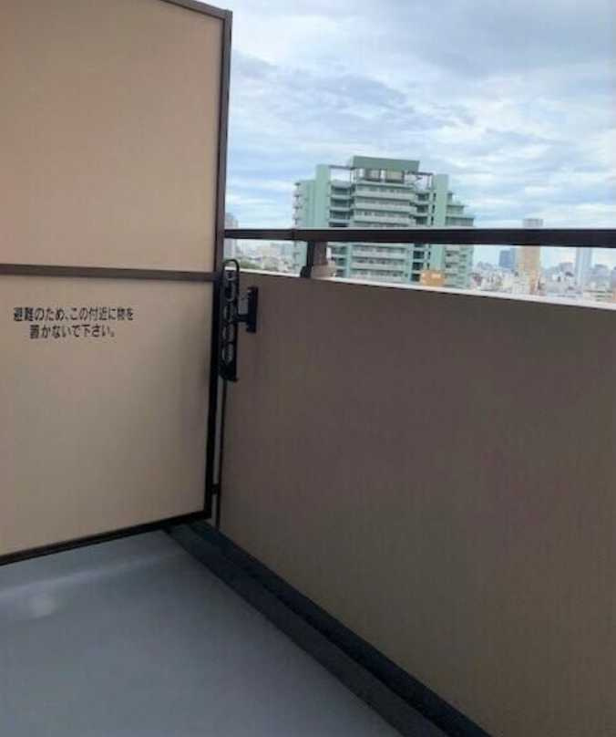 ソリッド大橋　駅近　二人入居可　オートロック　高層階のバルコニー