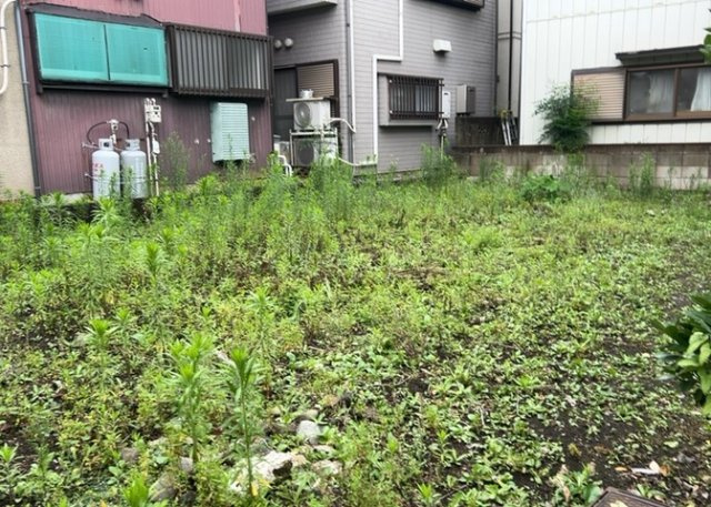 【外観】 | 物件の詳細については、現地を見てわかること以外に、役所や法務局などで調べないとわからないことがあります。そのため、現地に行く場合は、もしこの物件を買ったらどのような生活ができるかをイメージしましょう。