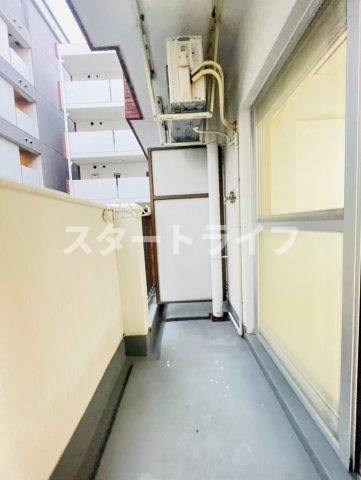 大阪市淀川区西宮原１丁目の賃貸マンションのバルコニー