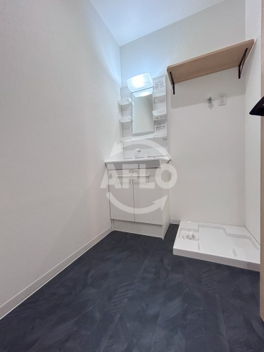 Mew Style Apartmentsの洗面所|Mew Style Apartments　洗面脱衣所