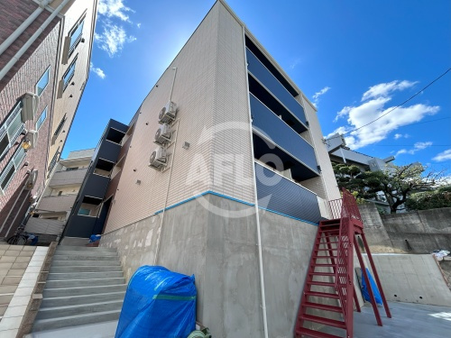 Mew Style Apartments