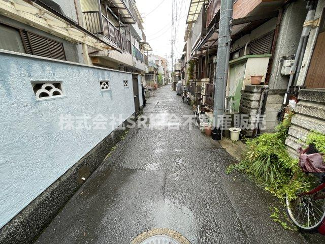 花園西町2丁目中古戸建の前面道路含む現地写真|前面道路含む現地写真です