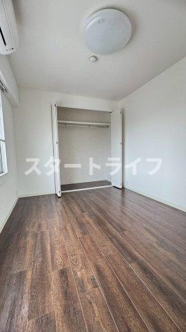 大阪市淀川区西宮原１丁目の賃貸マンションの収納