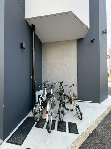 CrossRoad SasashimaLive　名古屋市賃貸　仲介手数料無料の駐車場