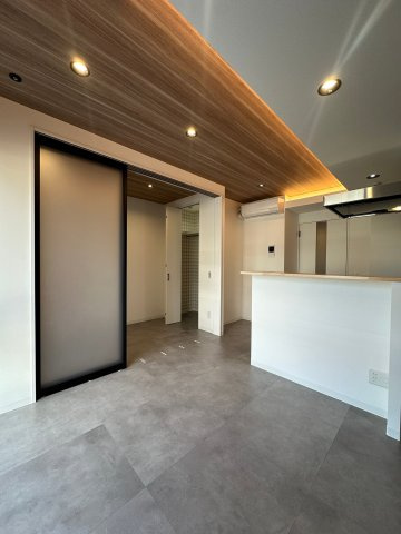CrossRoad SasashimaLive　名古屋市賃貸　仲介手数料無料の居間・リビング