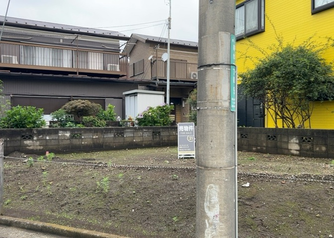 【外観】 | 家を建てる前提で土地を探している場合、地盤の丈夫さは譲れない条件の一つです。地盤が脆弱だと追加工事が必要となります。また、過去に地盤沈下や液状化現象を起こした土地は、できるだけ避けた方がいいでしょう。