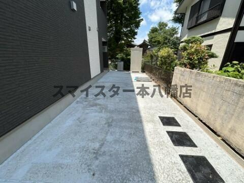 ジーメゾン千葉浜野のエントランス