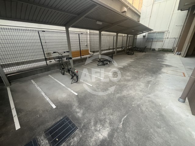 K’s SQUARE ESAKAのその他|バイク置き場