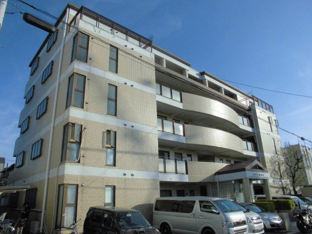 メゾン南桜塚の外観