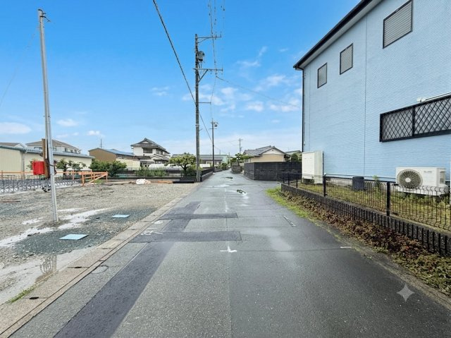 篠原町 第1の前面道路含む現地写真