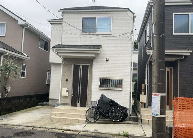 【防犯設備】 | 当然のことではありますが、オートロックやセンサーライト、ホームセキュリティーなどの防犯設備があれば、小さいお子様がいるご家庭も安心ですよね！まず物件購入の際は、防犯設備もチェックするようにしましょう。