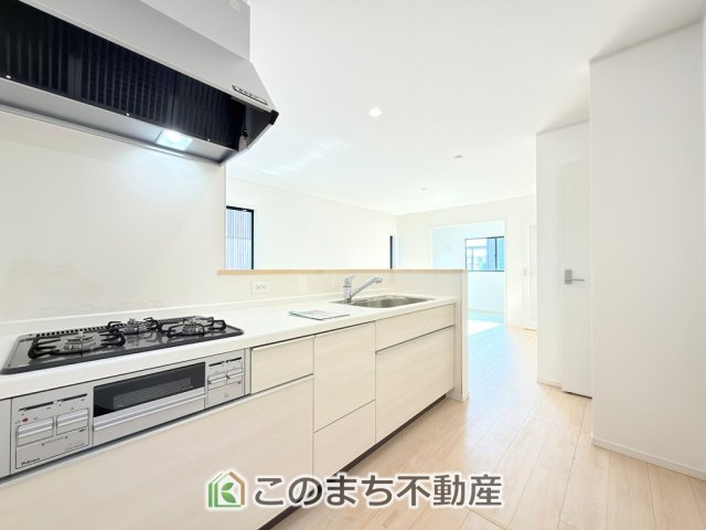 CRADLEGARDEN宇都宮市上戸祭第5のキッチン|人気の対面式キッチン☆料理をしながらご家族とコミュニケーションが取れます♪