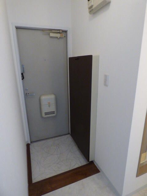 カリーノ芦花の玄関