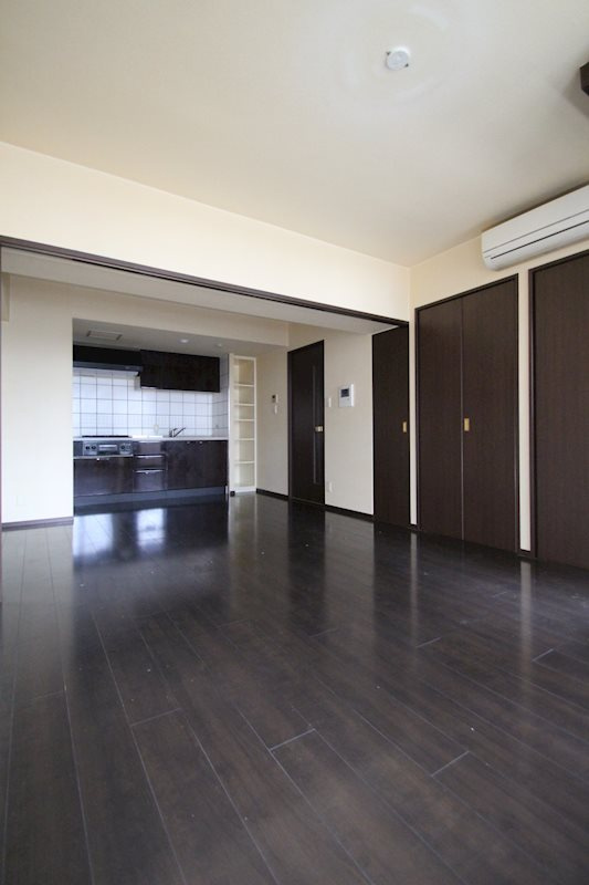 横浜市西区桜木町４丁目の賃貸マンション