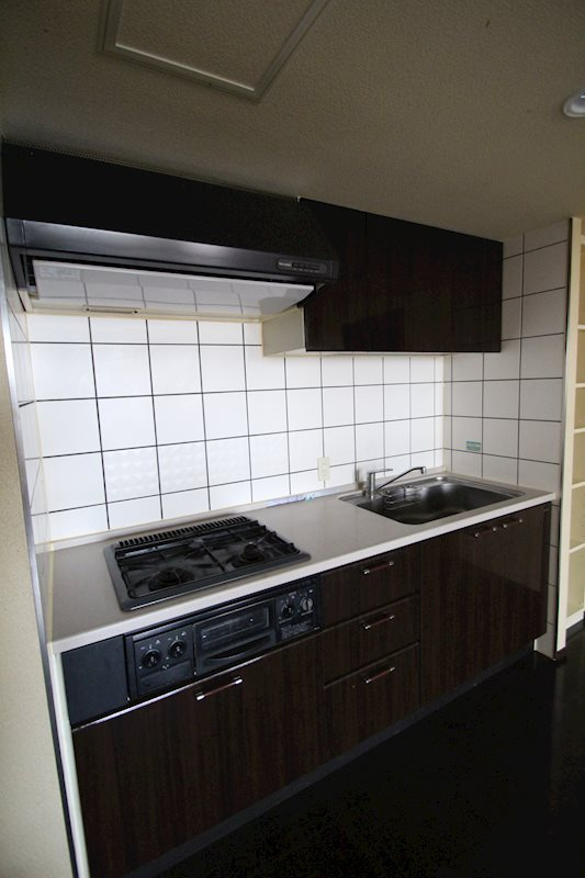 横浜市西区桜木町４丁目の賃貸マンションのキッチン