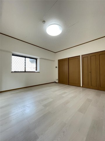 メゾンド梨花Ⅱの洋室|きれいな洋室です
