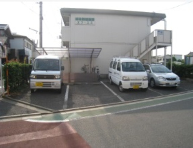 シティハイム　エフエスの駐車場