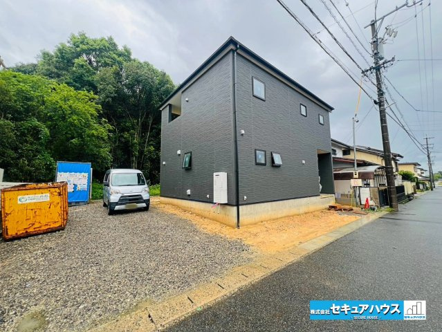 【本日ご案内可能】日進市藤島町長塚　全1棟の外観|事前予約にて現地ご見学いただけます！お気軽にお問い合わせください♪
■株式会社　セキュアハウス■
住宅ローンに強く、知識、経験豊富なスタッフ在籍
お客様に寄り添い、ご成約後もサポート致します。　　　　