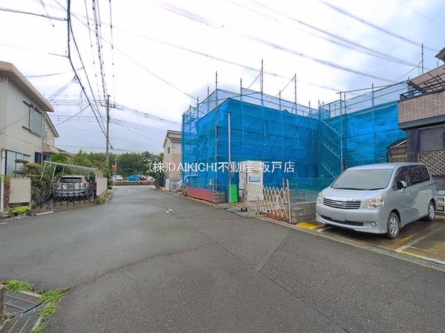【前面道路含む現地写真】 | 鶴ヶ島市富士見3期　GRACE　新築戸建　全2棟　1号棟