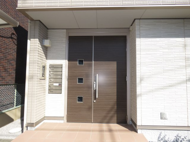 ボヌールカトレアのエントランス