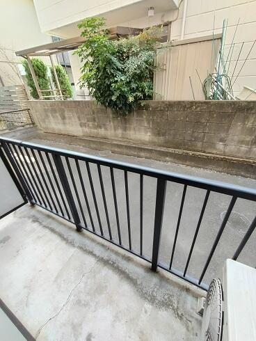 草加市氷川町の賃貸マンションのバルコニー