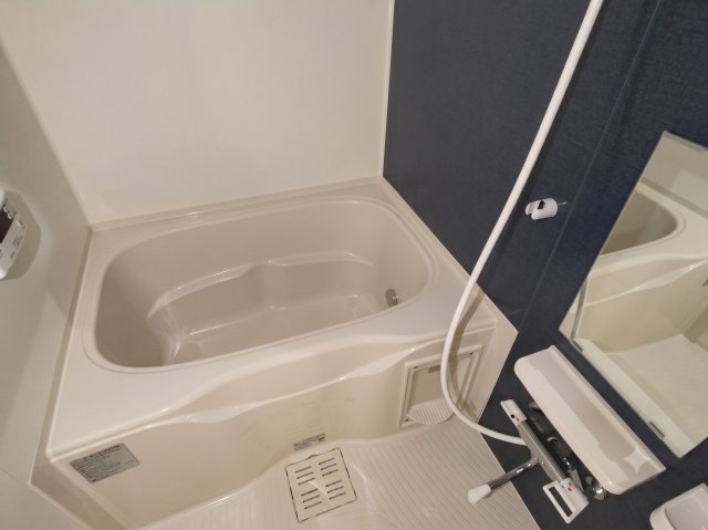 直方市大字感田のアパートの浴室