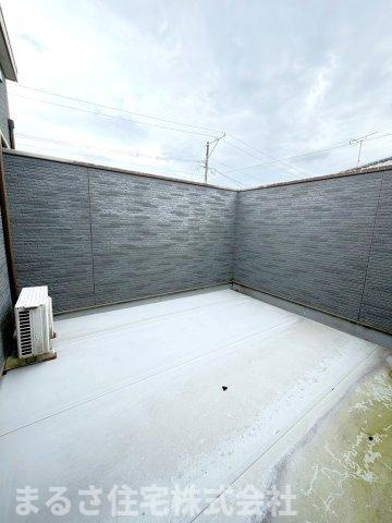 高岡町下倉永　中古戸建の洋室