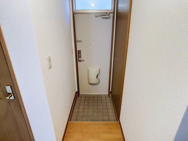 シャルムプリンセス西棟の玄関