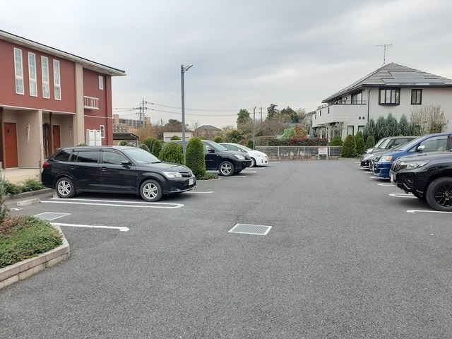 サンラティエⅠの駐車場|敷地内駐車場☆