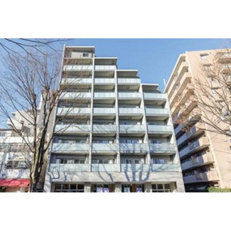 【外観】 | 鉄筋コンクリート造のがっちりとした建物。
