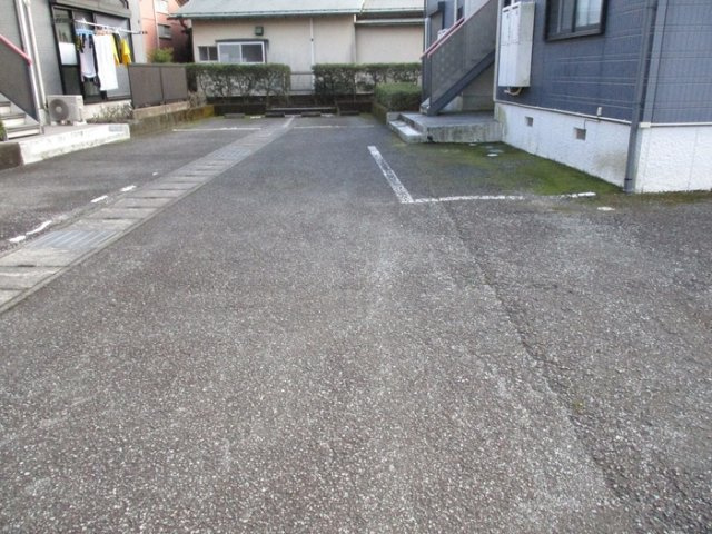サンビレッジ　Dの駐車場
