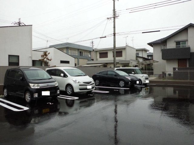 【駐車場】 | メゾン　アルバ