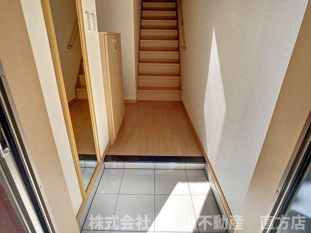 北九州市八幡西区木屋瀬２丁目のアパートの玄関
