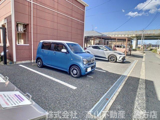 北九州市八幡西区木屋瀬２丁目のアパートの駐車場