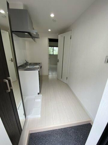 横浜市戸塚区戸塚町のアパートの玄関
