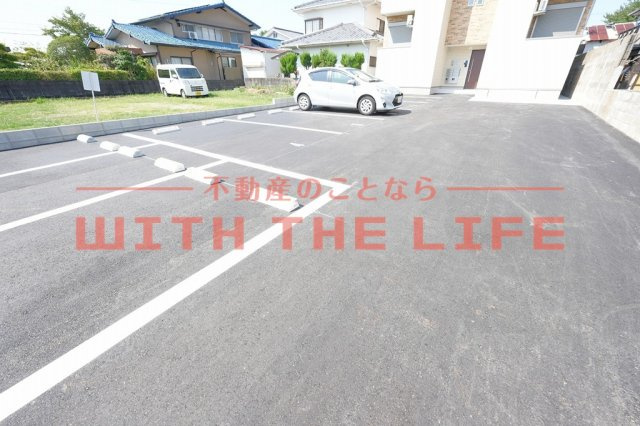 シャノワール久留米【10.000円キャッシュバック対象物件】の駐車場|駐車場があります