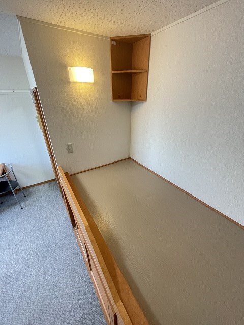 レオパレスエクレール甲子園口の寝室
